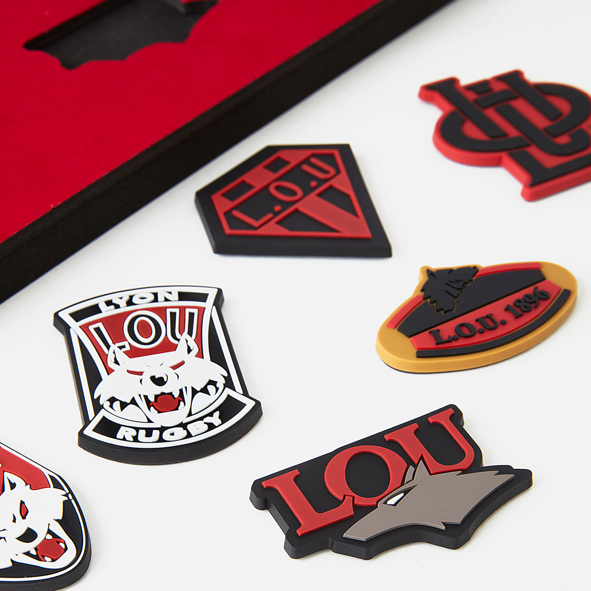COFFRET DE MAGNETS MULTILOGOS LOU
