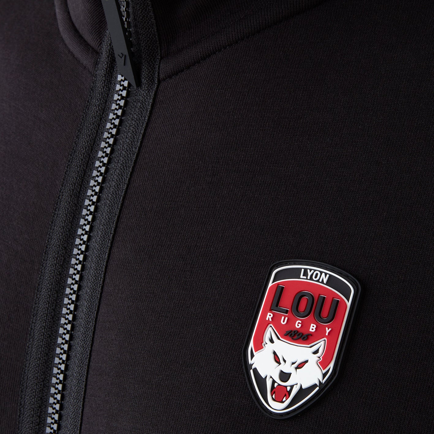 veste-zippee-lou-rugby-noir-26-27-travel-only-4