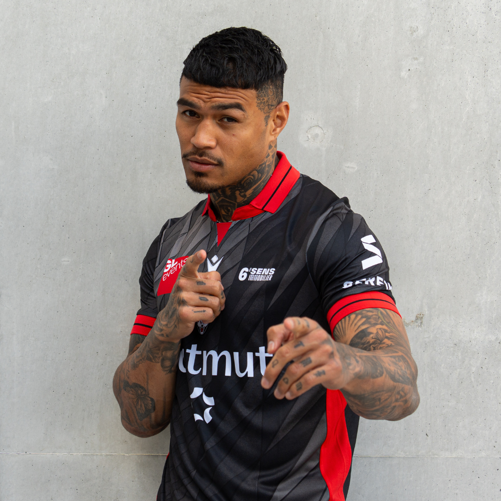 maillot domicile 2025 2026 lou rugby porté par un joueur pro