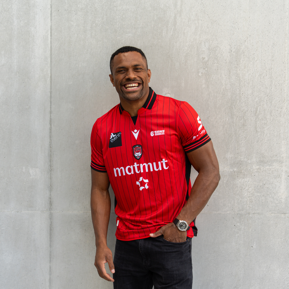 maillot 2025-2026 du lou rugby porté par un joueur pro